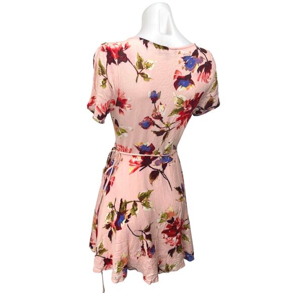 Lulus Cherished Love Pink Floral Short Sleeve Mini Fit & Flare Wrap Dress Size M - Picture 3 of 5